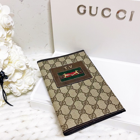 Authentic Gucci Home ULTRA RARE Collector’s Supreme T.V Guide Book Sleeve Set - Picture 10 of 11